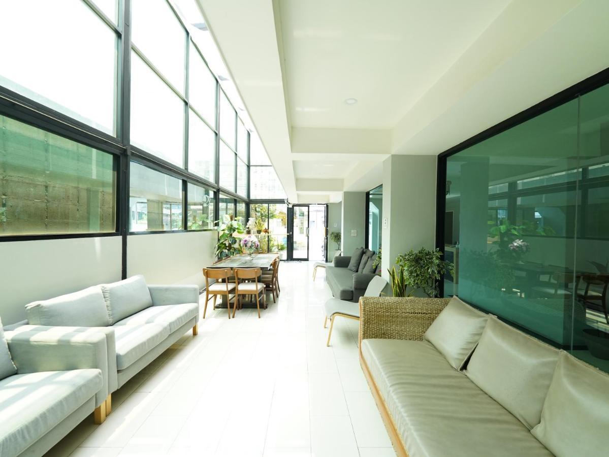 Roomquest Bangkok Don Mueang Airport Exterior photo