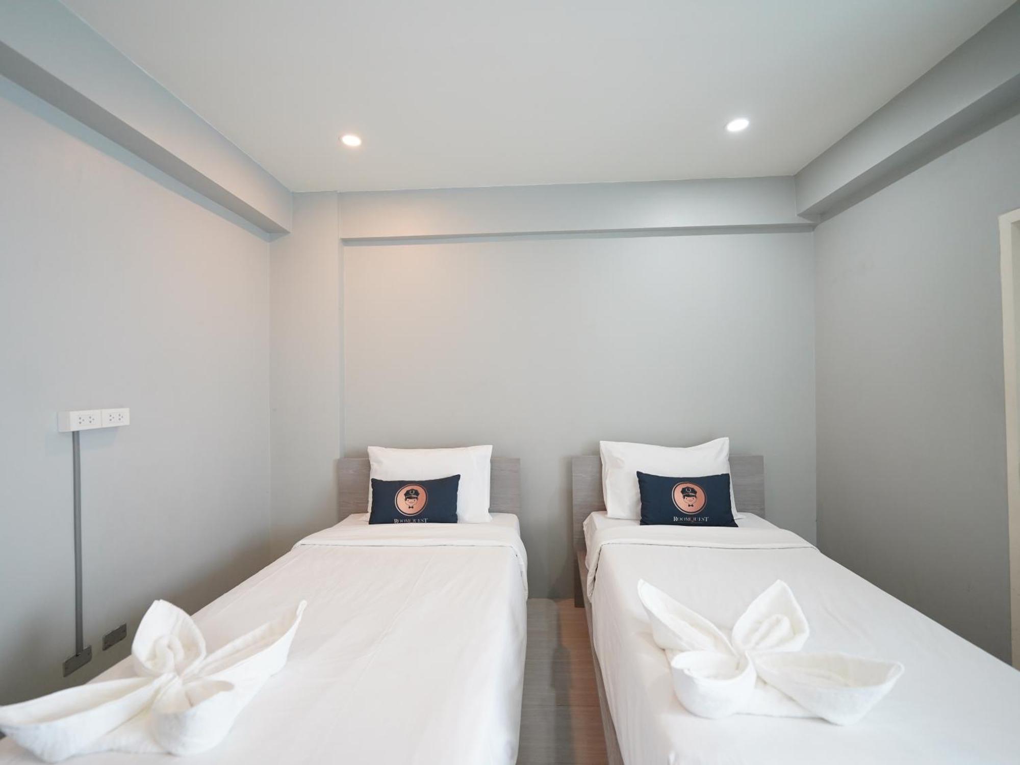 Roomquest Bangkok Don Mueang Airport Room photo