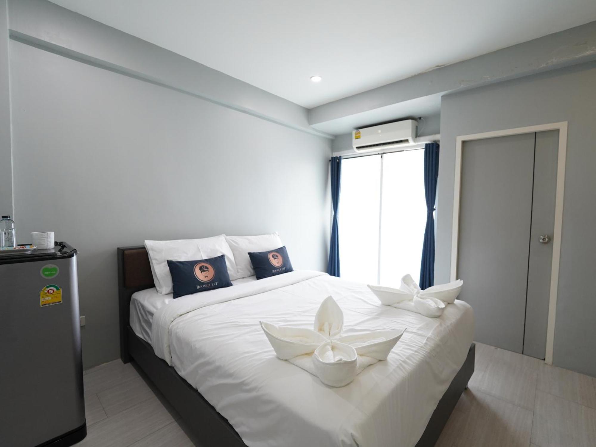 Roomquest Bangkok Don Mueang Airport Room photo